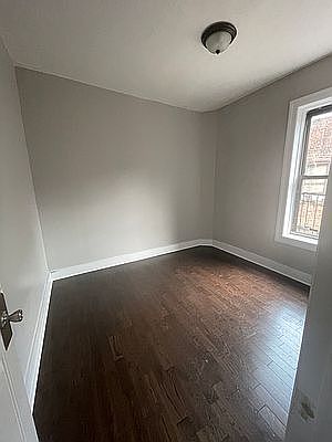 3rd image of 732 E 21st St APT 4D