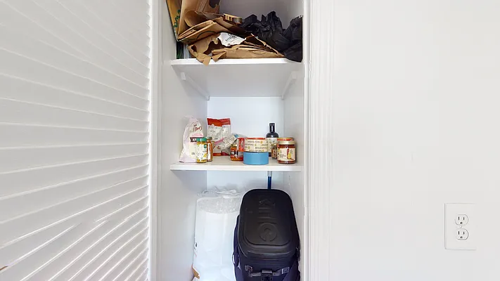 Rented by Emor Management Inc. | media 14