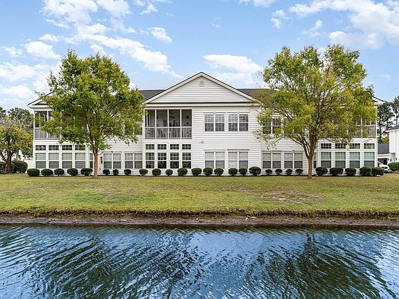 3rd image of 5056 Glenbrook Dr. #202