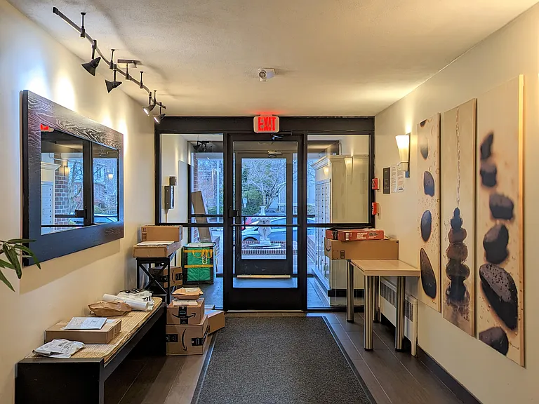 104 Babcock St #4 — Photo 23
