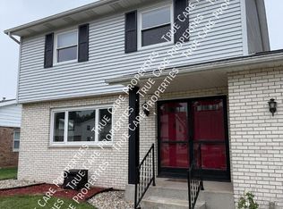 2109 Peachtree Ln, South Bend, IN 46617