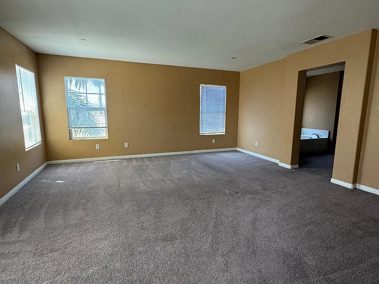 4592 Enrico Way — Photo 10