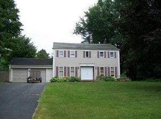 590 Bending Bough Dr, Webster, NY 14580