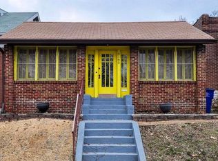 6165 Crescent Ave, Saint Louis, MO 63139