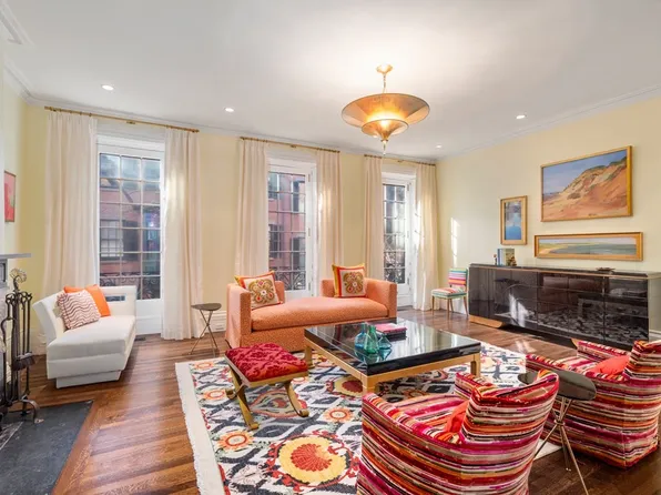 17 W Cedar St, Boston, MA 02108