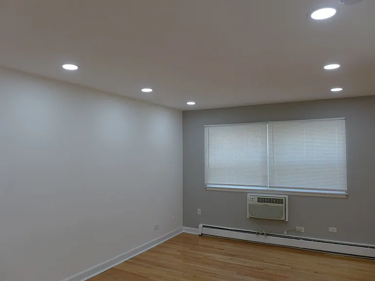 Winthrop Suites Apartments — Photo 28