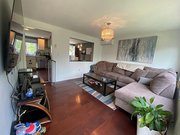 3rd image of 29 Lowell Street Ct #1