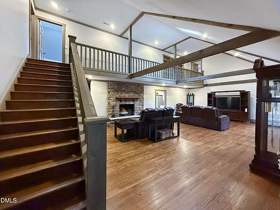 4th image of 2215 Southern Rd