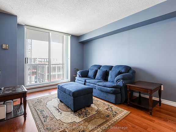 3rd image of 15 Sewells Rd #1005