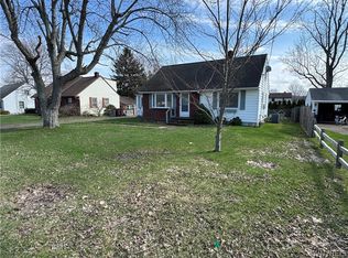 3001 Schoolview Rd, Eden, NY 14057