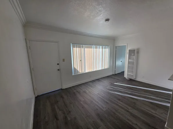 Wilson Apartments (217 W. Wilson), 217 W Wilson Ave APT 8, Orange, CA 92867