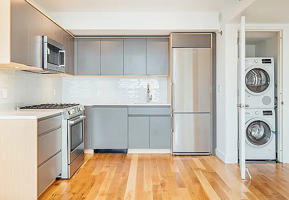 5th image of 111 Clarkson Ave APT 7D