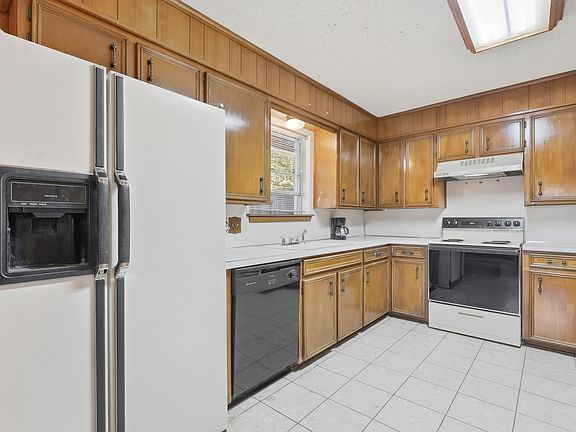 3rd image of 5314 South Dr #0