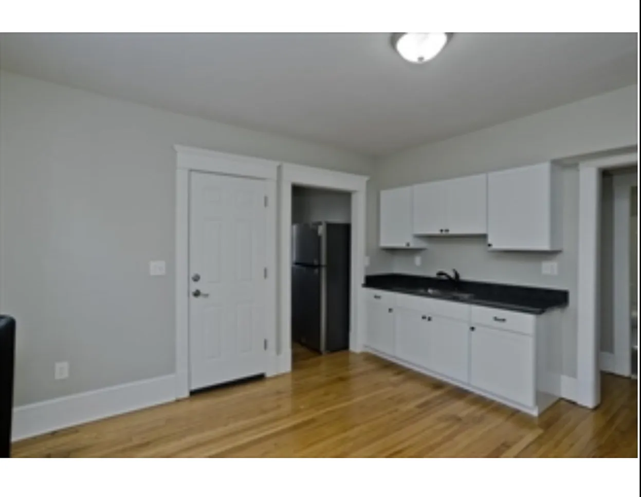 4 bed, 1170 sqft, $2,500 — Photo 3