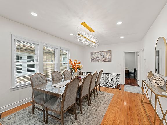 4th image of 6145 W Fletcher St