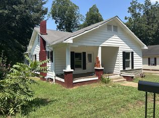 107 Hemlock St, Bruceton, TN 38317