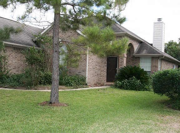2nd image of 17223 Maple Hollow Dr