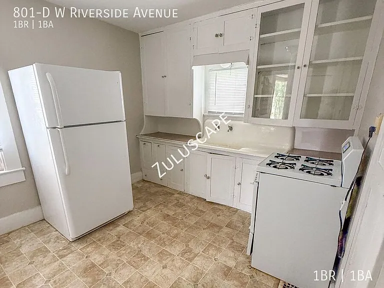 801D W Riverside Ave — Photo 2