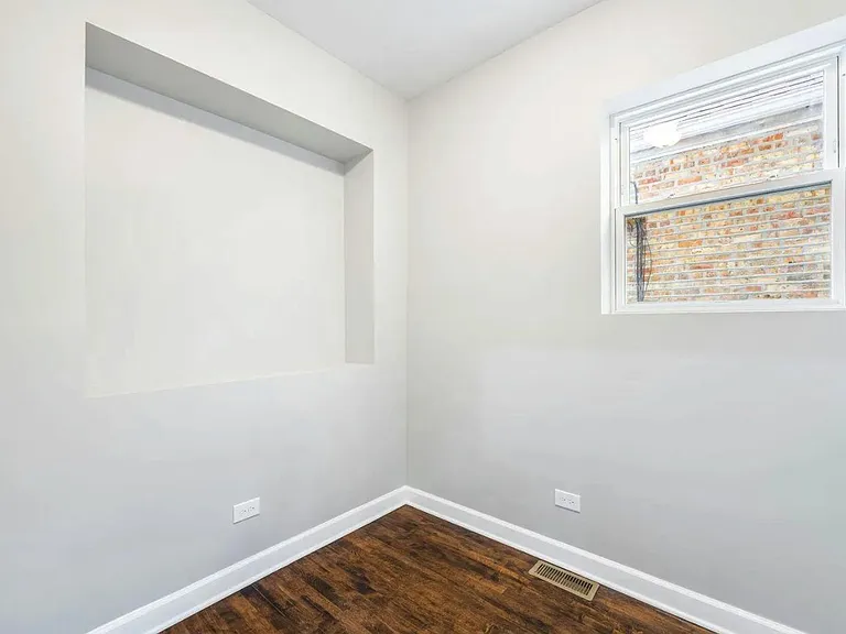 2304 N Major Ave #2 — Photo 5