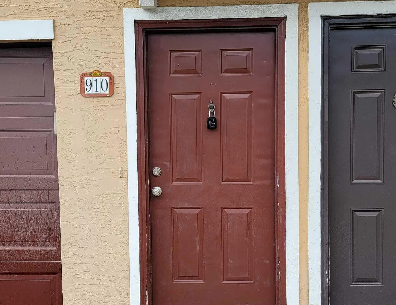 3 bed, 3.5 bath, 1574 sqft, $1,950 — Photo 1