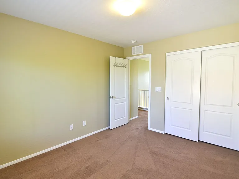 10318 Jolly Hill Ave — Photo 12
