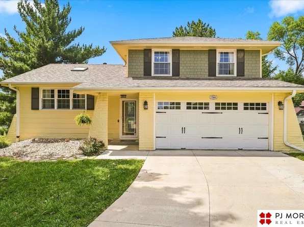 7368 Monroe Cir, Ralston, NE 68127