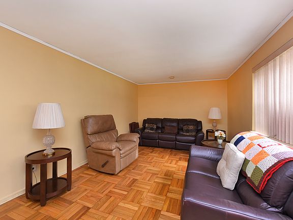 2nd image of 3150 140th St APT 1K