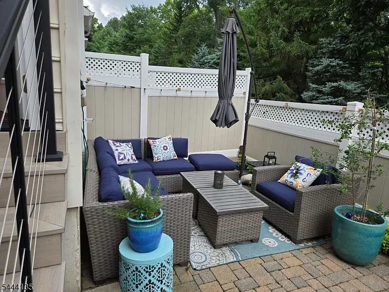3 bed, 2.5 bath, 2112 sqft, $4,800 — Photo 3