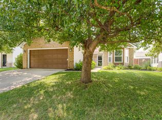 622 Hollowood Ln, Avon, IN