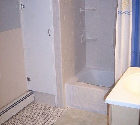 updtd ceram tile bath