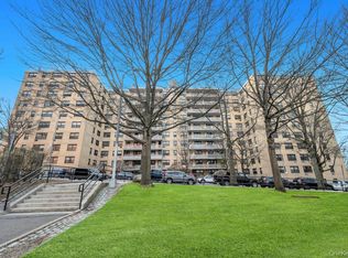 39-60 54th St #2C, Flushing, NY