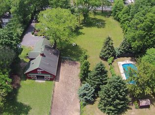 129 Colts Neck Rd, Farmingdale, NJ 07727