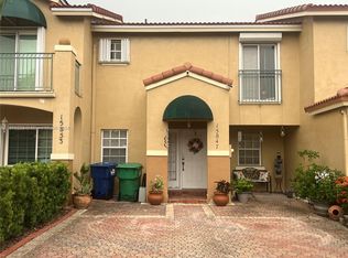 15847 SW 71st St, Miami, FL 33193