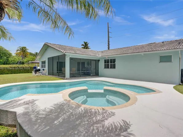8440 SW 198th St, Cutler Bay, FL 33189