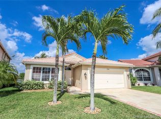 304 SW 183rd Way, Pembroke Pines, FL 33029