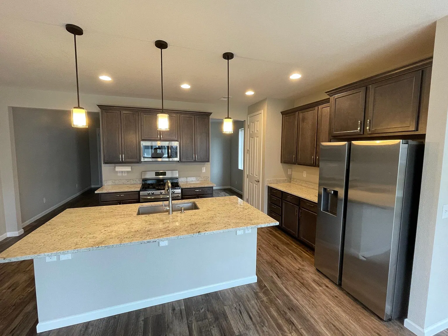 7068 Boreal Dr — Photo 4