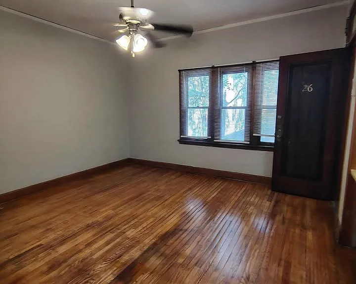 Devonshire Apartments at 1107 Pennsylvania St — Photo 18