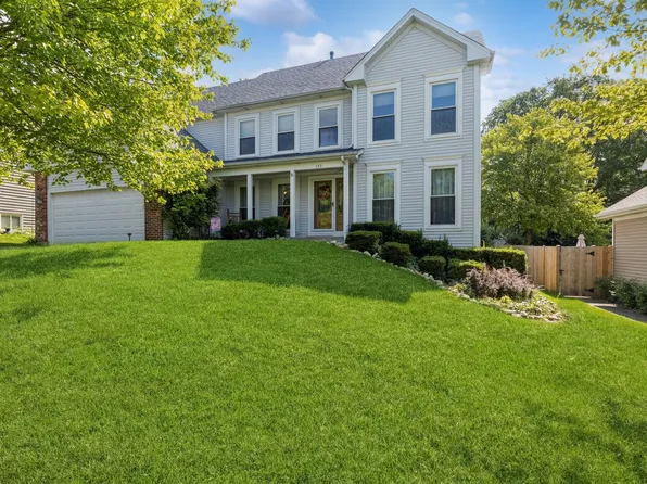 153 Hillhurst Dr, Cary, IL 60013