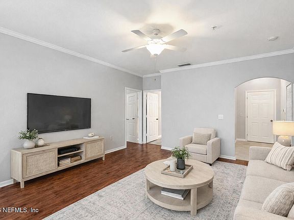 3rd image of 7800 POINT MEADOWS Drive #212