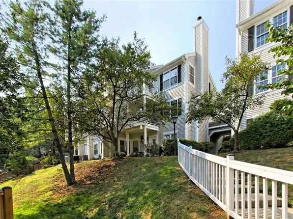 2907F S Woodley St #6, Arlington, VA 22206