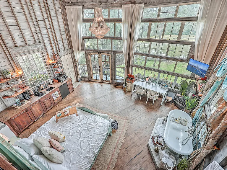 6543 Maybank Hwy — Photo 12