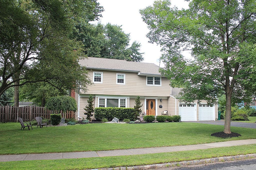 318 Willow Way, Clark, NJ 07066 Zillow