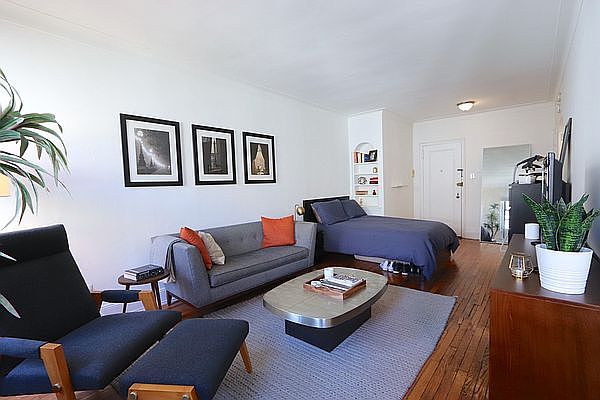 1st image of 152 W 20th St APT 4A