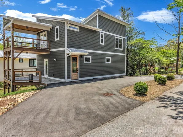 200 Stafford St, Black Mountain, NC 28711
