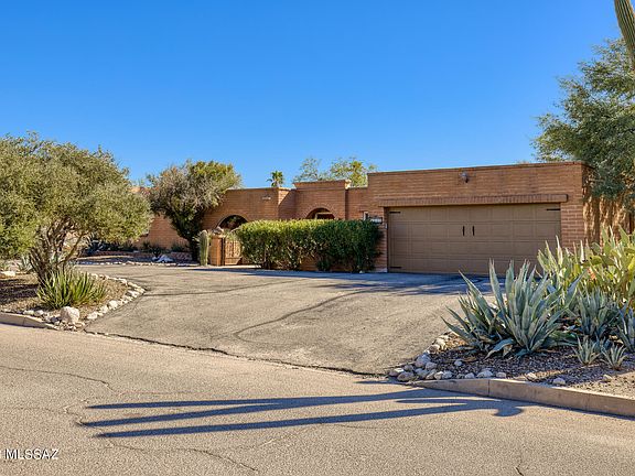 2nd image of 7540 E Sabino Vista Dr