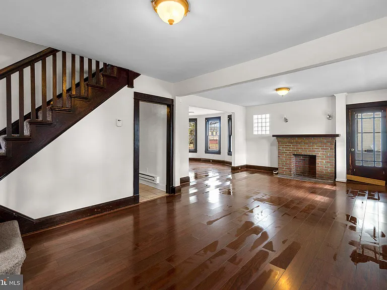 8904 Church Ln — Photo 7