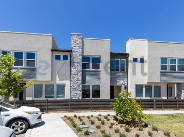 534 Spindle Way, San Marcos, CA 92078