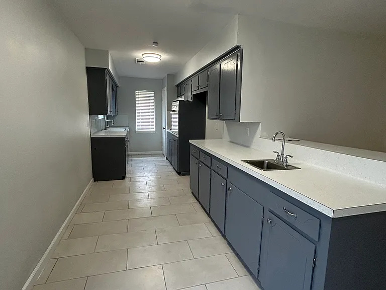 2512 Cherry Ln — Photo 16