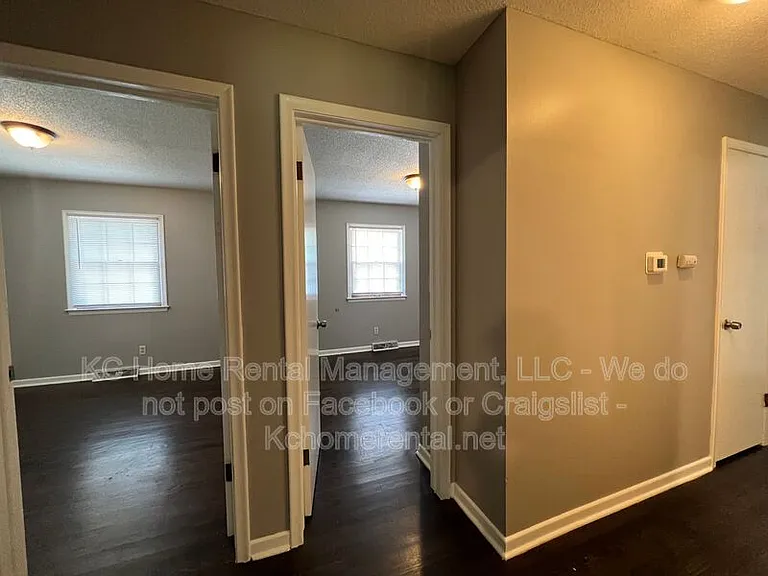 6708 W 71st Ter — Photo 30