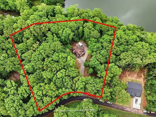 20 Forest Dr, Travelers Rest, SC 29690